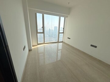 Room in 3 BHK Apartment at Lodha The Park, Worli – for Rent