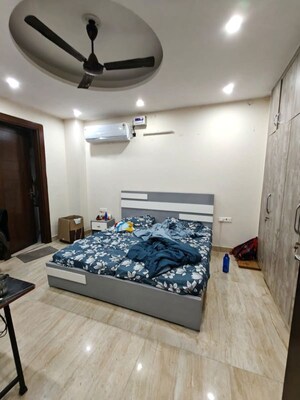 Bedroom in 3 BHK Builder Floor at Jal Vihar Colony, Sector 46 – for Rent