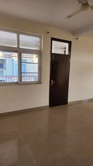 Room in 3 BHK Apartment at Ansal Housing Woodbury, Patiala Road – for Rent