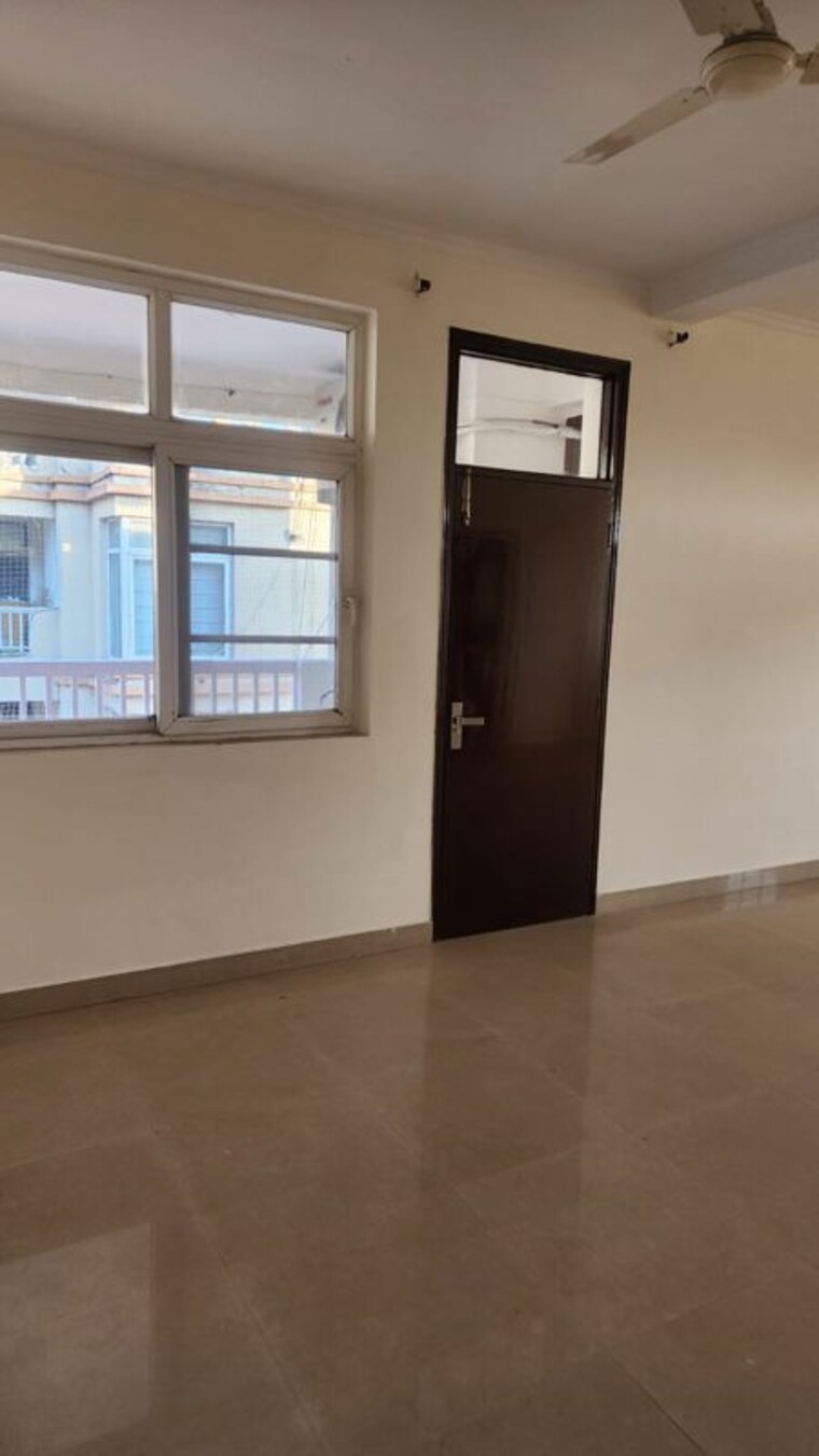 Room, ansal-housing-woodbury 3 Bedroom 1755 Sq.Ft. Apartment In Patiala Road Zirakpur 9918376