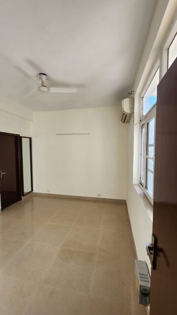 Room in 3 BHK Apartment at Ansal Housing Woodbury, Patiala Road – for Rent