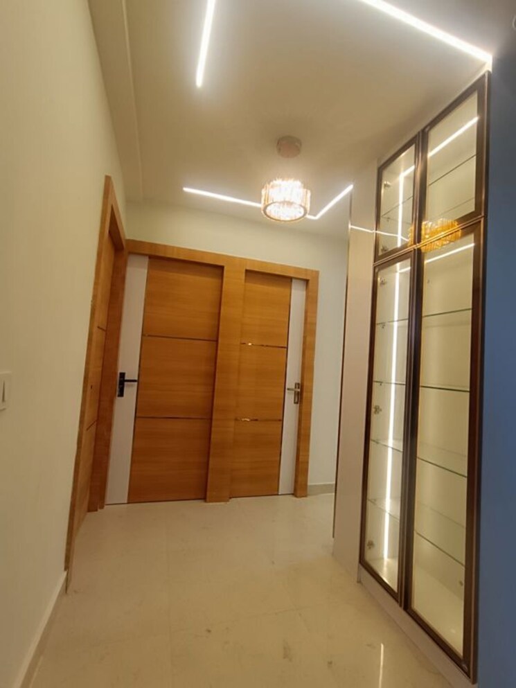Room, ardee-city 3 Bedroom 1500 Sq.Ft. Builder Floor In Sector 52 Gurgaon 9919093