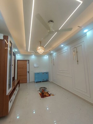 Living Room in 3 BHK Builder Floor at Ardee City, Sector 52 – for Rent