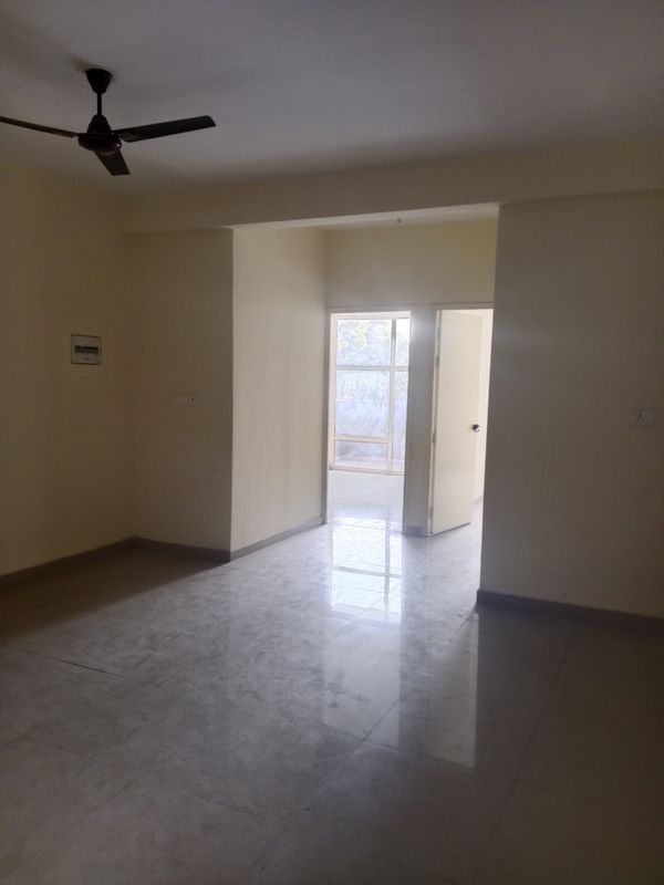 2 BHK 680 Sq.Ft. Apartment in Pyramid Pride
