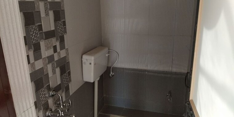 Bathroom, uruli kanchan 1 Bedroom 527 Sq.Ft. Apartment In Uruli Kanchan Pune 9919116
