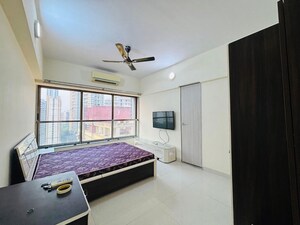 Bedroom in 4 BHK Apartment at Lower Parel – for Rent