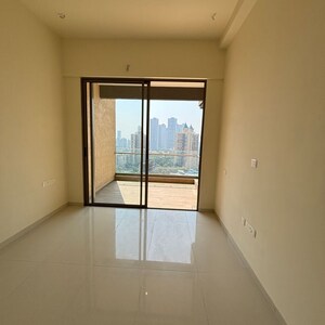 Room in 2 BHK Apartment at Prestige Siesta, Ghati Pada – for Rent