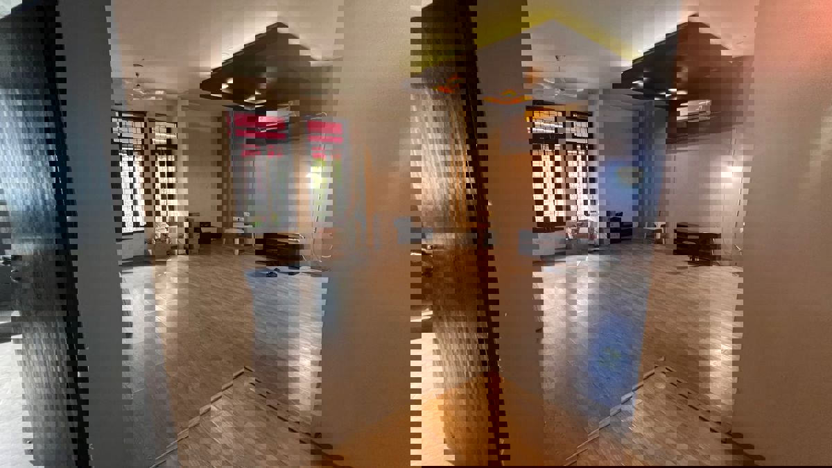 4 BHK + Pooja Room,Servant Room,Study Room,Extra Room,Store Room Villa For Sale in Sushant Lok 3