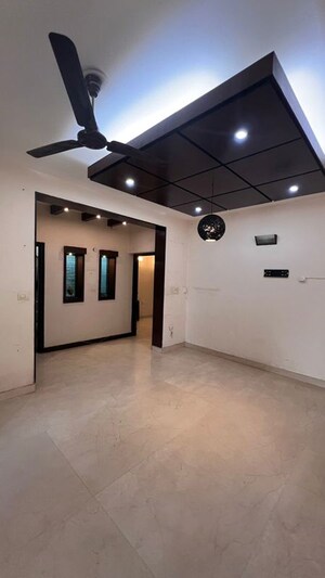 Room in 4 BHK Villa at Sushant Lok 3, Sector 57 – for Sale