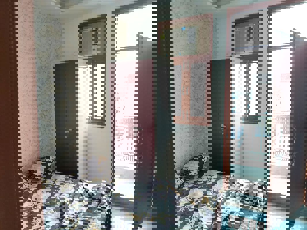 1 BHK + Pooja Room Builder Floor For Rent in Govindpuri