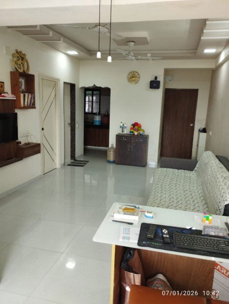 Living Room, thaltej 2 Bedroom 103 Sq.Yd. Apartment In Thaltej Ahmedabad 9766809