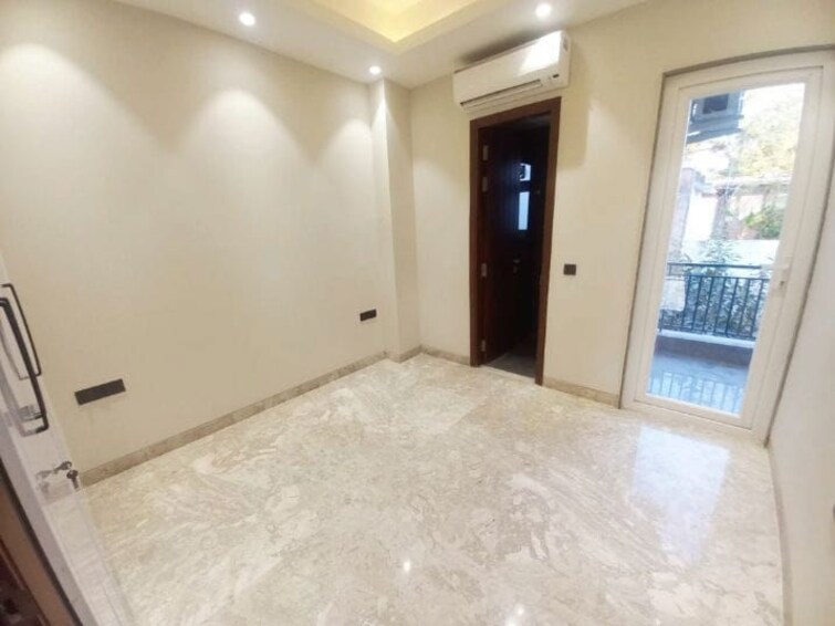 Room, safdarjung enclave 3 Bedroom 150 Sq.Yd. Builder Floor In Safdarjung Enclave Delhi 9919270