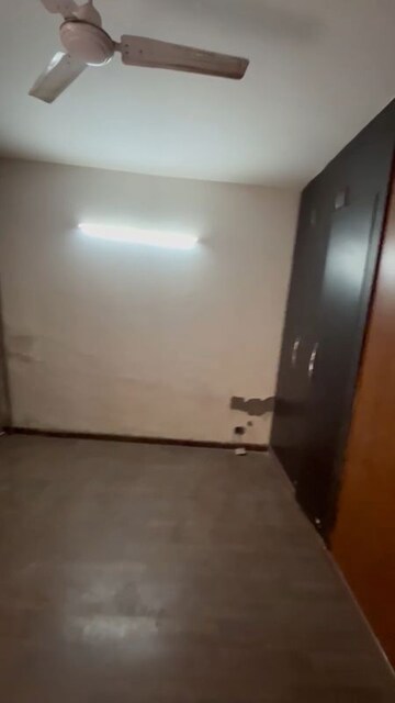 Room in 3 BHK Builder Floor at BPTP Park 81, Sector 81 – for Sale