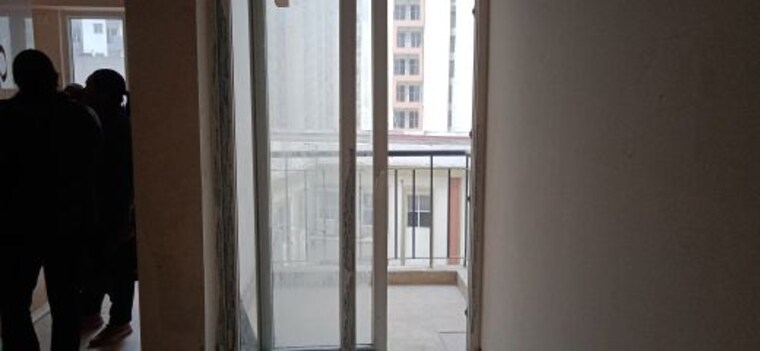 undefined, amrapali-dream-valley 1 Bedroom 585 Sq.Ft. Apartment In Tech Zone 4 Greater Noida Greater Noida 9919288