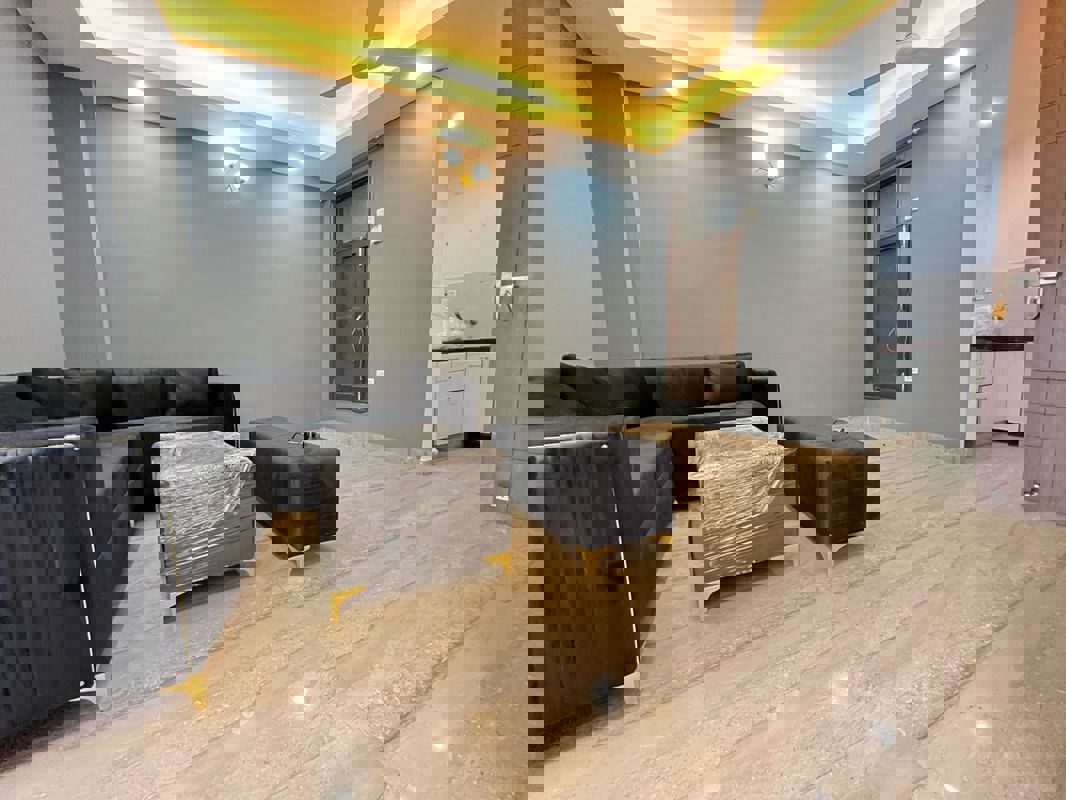 1 BHK + Extra Room Builder Floor For Rent in Saket