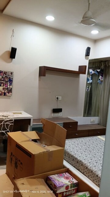 Master Bedroom in 6 BHK Apartment at Goyal Lakshchandi Heights, Goregaon East – for Sale