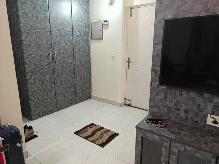 Bathroom, amrapali-crystal-homes 3 Bedroom 1375 Sq.Ft. Apartment In Sector 76 Noida 9919321