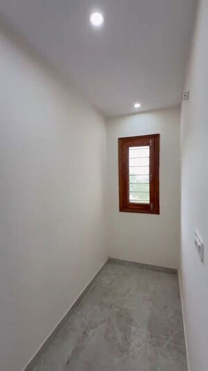 Room in 3 BHK Builder Floor at BPTP District 3, Sector 85 – for Sale