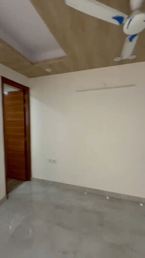 Room in 3 BHK Builder Floor at BPTP District 3, Sector 85 – for Sale