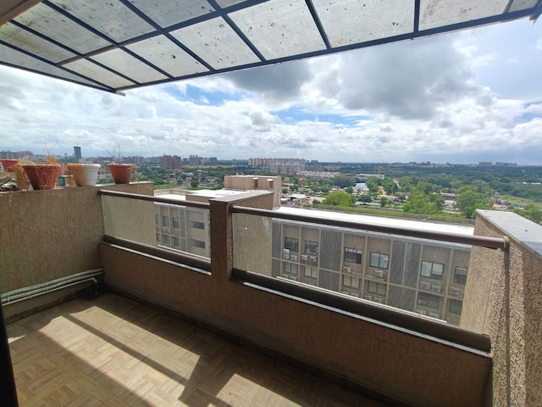 Balcony, gota Commercial Office Space 658 Sq.Ft. In Gota Ahmedabad 9919341