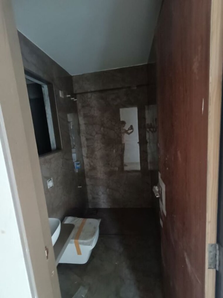 Bathroom, gami-and-jaydeep-estella 2 Bedroom 650 Sq.Ft. Apartment In Chembur Mumbai 9919340
