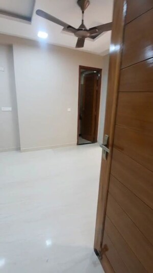 Room in 3 BHK Builder Floor at BP Homes, Sector 85 – for Rent