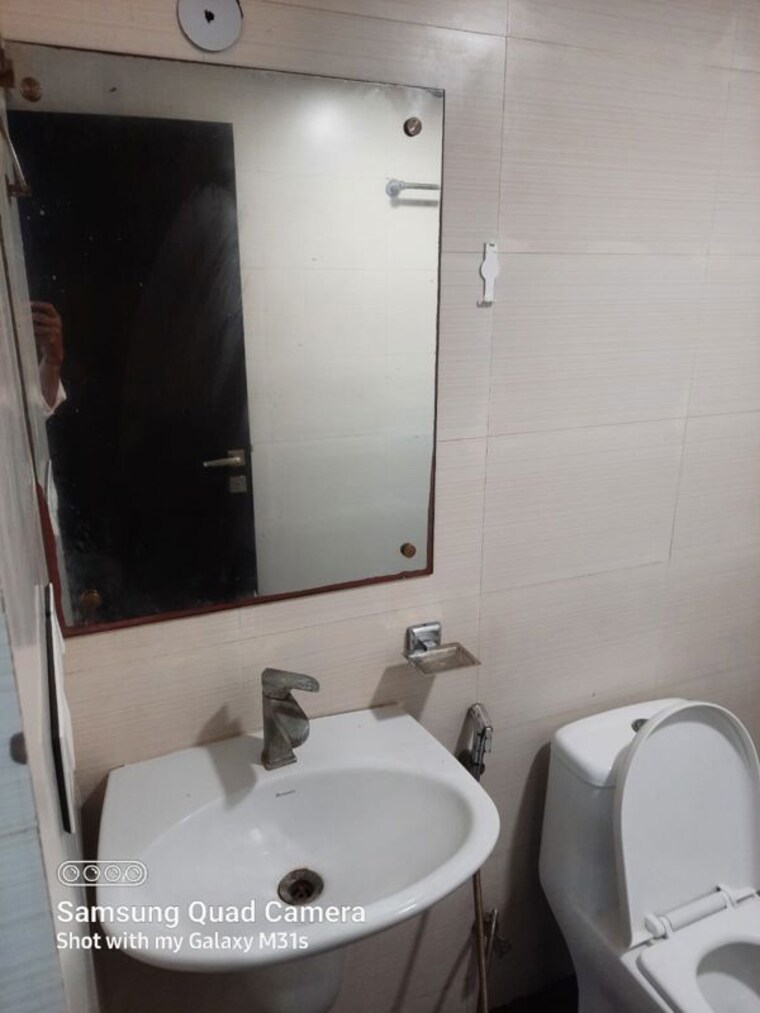 Bathroom, supertech-cape-town 4 Bedroom 2385 Sq.Ft. Apartment In Sector 74 Noida 9919387