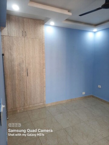 Room in 4 BHK Apartment at Supertech Cape Town, Sector 74 – for Rent