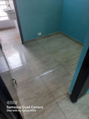 Room in 4 BHK Apartment at Supertech Cape Town, Sector 74 – for Rent