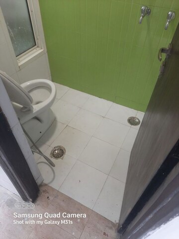 Bathroom in 4 BHK Apartment at Supertech Cape Town, Sector 74 – for Rent