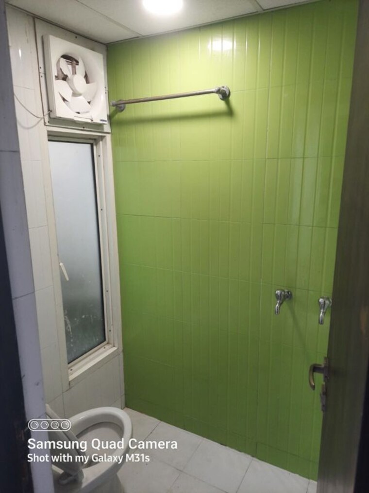 Bathroom, supertech-cape-town 4 Bedroom 2385 Sq.Ft. Apartment In Sector 74 Noida 9919387