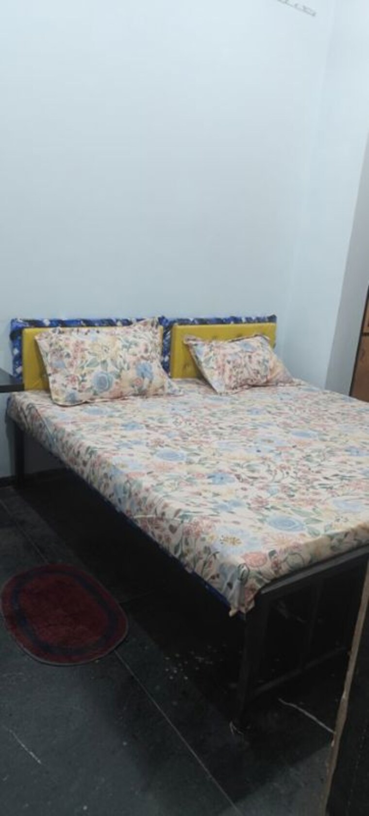 Bedroom, tilak nagar Pg For Boys & Girls In Tilak Nagar 9919404