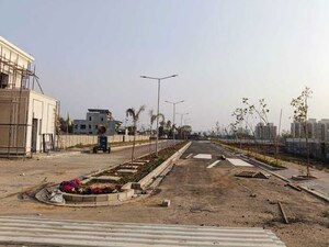  Plot For Sale in Unitech Arcadia, South City 2