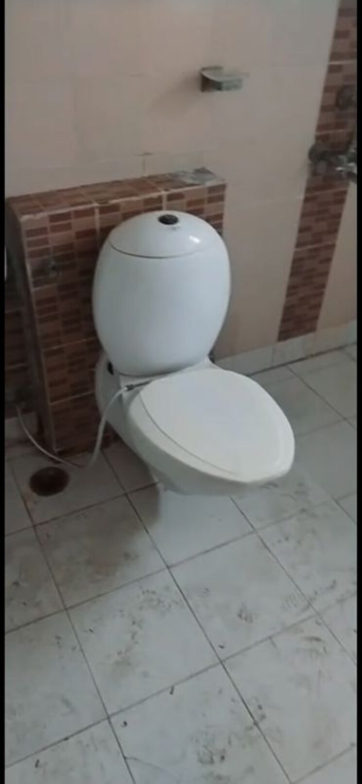 Bathroom, omaxe-heights 3 Bedroom 1600 Sq.Ft. Apartment In Sector 86 Faridabad 9919410