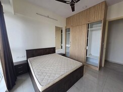 2 BHK + Servant Room,Extra Room Apartment For Sale in Lodha Venezia