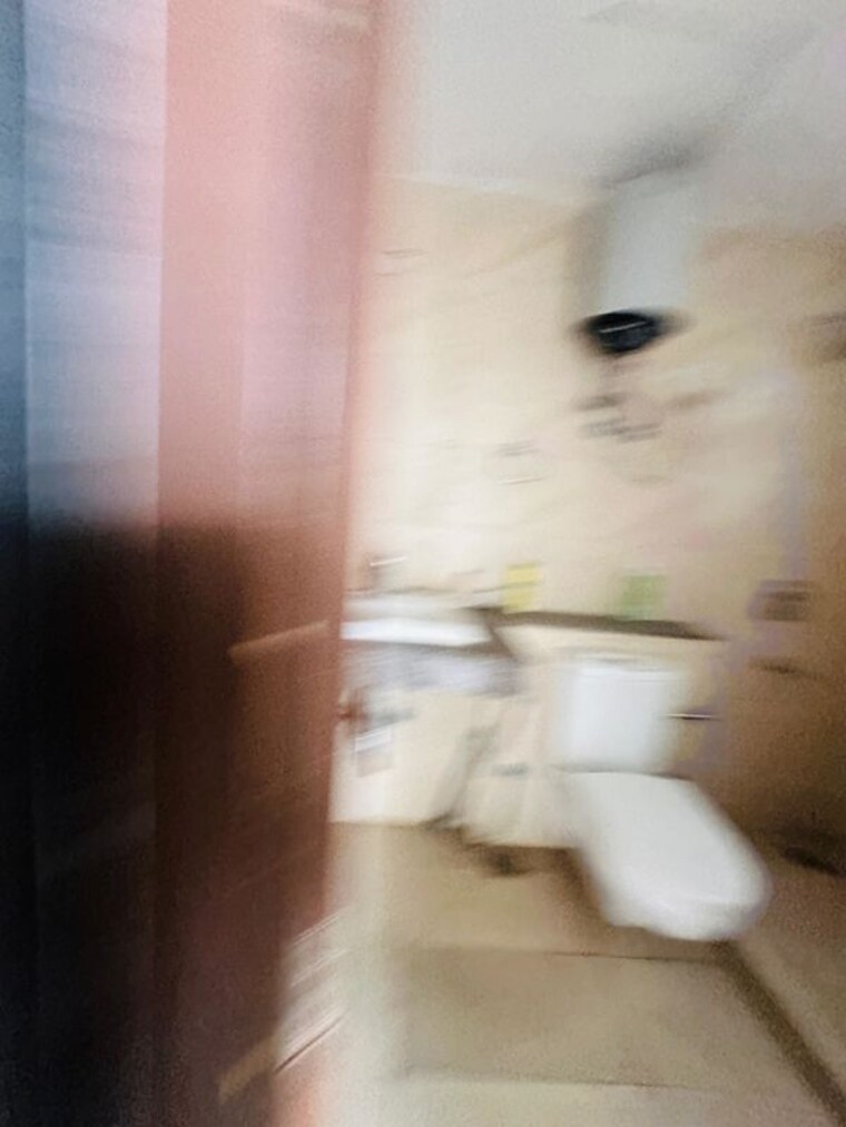 Bathroom, puri-anand-villas-phase-ii 3 Bedroom 1895 Sq.Ft. Apartment In Sector 81 Faridabad 9919425