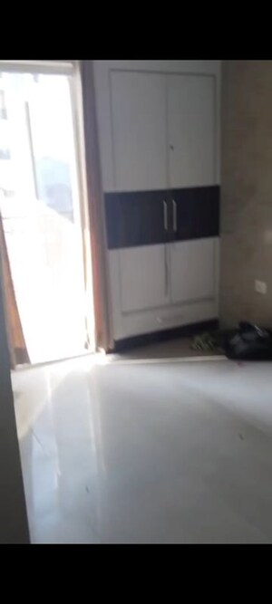 Bathroom in 3 BHK Apartment at Mapsko Paradise, Sector 83 – for Sale