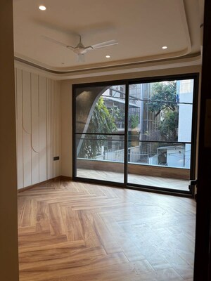 Room in 3 BHK Builder Floor at Greater Kailash I – for Sale