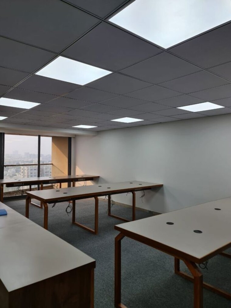 Team Area, thaltej Commercial Office Space 3074 Sq.Ft. In Thaltej Ahmedabad 9919417