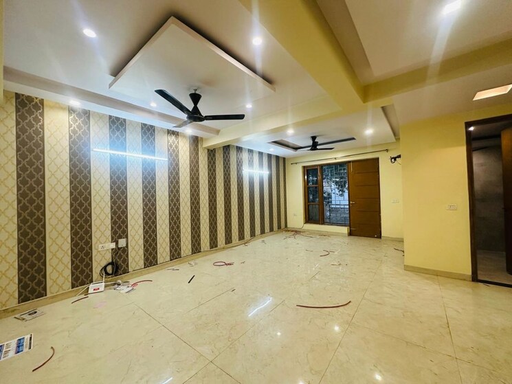 Living Room, parklands 3 Bedroom 1550 Sq.Ft. Builder Floor In Sector 85 Faridabad 9919449
