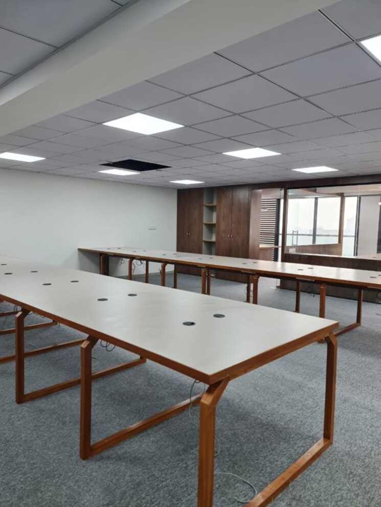Team Area, thaltej Commercial Office Space 3074 Sq.Ft. In Thaltej Ahmedabad 9919445