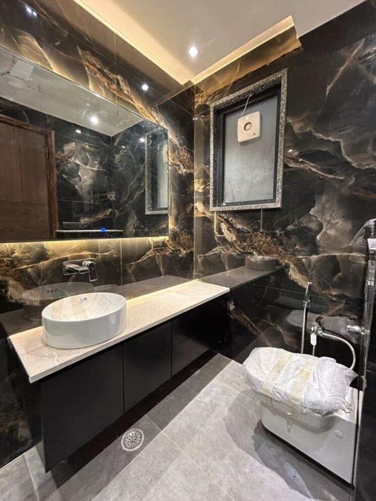 Kitchen, smart-world-orchard 3 Bedroom 1680 Sq.Ft. Apartment In Sector 61 Gurgaon 9919463