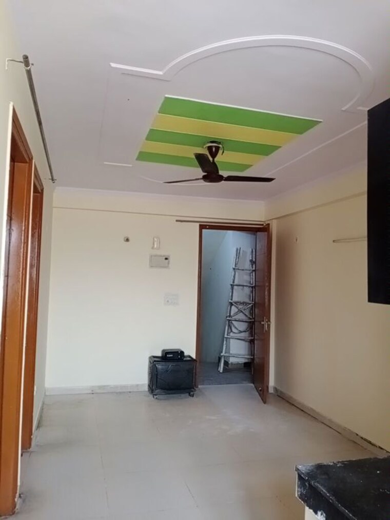 Master Bedroom, gardenia-golf-city 2 Bedroom 950 Sq.Ft. Apartment In Sector 75 Noida 9919464