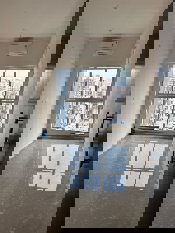 1 BHK + Study Room 690 Sq.Ft. Apartment in Crescent Solitaire