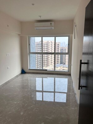 1 BHK Apartment For Rent in Crescent Solitaire, Sakinaka
