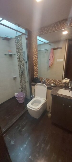 Bathroom in 2 BHK Apartment at Rizvi Oak, Malad East – for Rent
