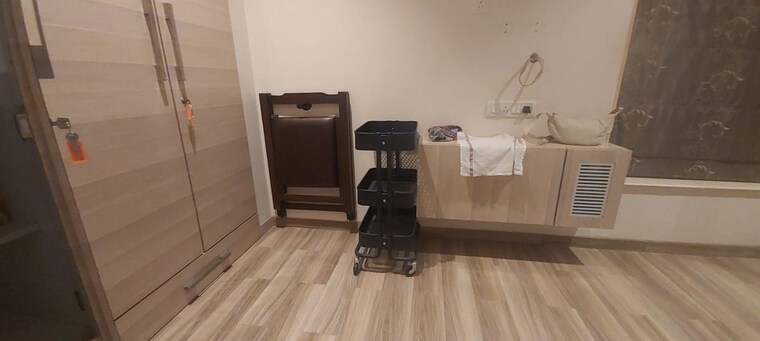 Room, rizvi-oak 2 Bedroom 752 Sq.Ft. Apartment In Malad East Mumbai 9884684