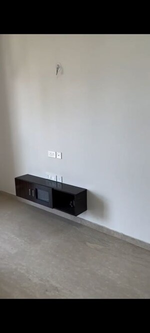 Furnished Amenities in 3 BHK Apartment at Lodha Primo, Parel – for Sale