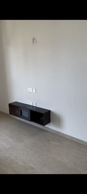 Furnished Amenities in 3 BHK Apartment at Lodha Primo, Parel – for Sale