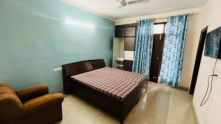 Bedroom, maya-garden-city 3 Bedroom 1852 Sq.Ft. Apartment In Lohgarh Zirakpur 9919476